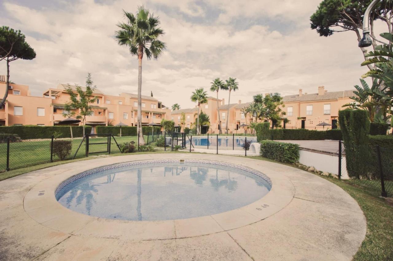 Apartamento Jardin Del Golf 2 Chiclana de la Frontera Exteriör bild